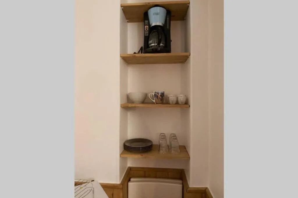 Studio Rue Gauthey Paris 17-1